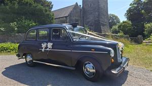 London Fairway Taxi Wedding car. Click for more information.