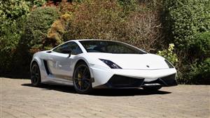 Lamborghini Hurracán Performante Wedding car. Click for more information.